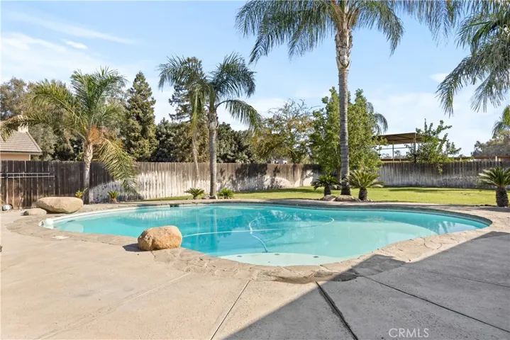 1523 Kuhio Street, Bakersfield, California 93313