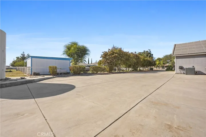 1523 Kuhio Street, Bakersfield, California 93313