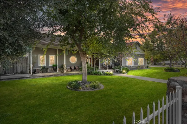 1523 Kuhio Street, Bakersfield, California 93313