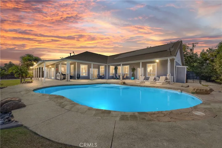 1523 Kuhio Street, Bakersfield, California 93313