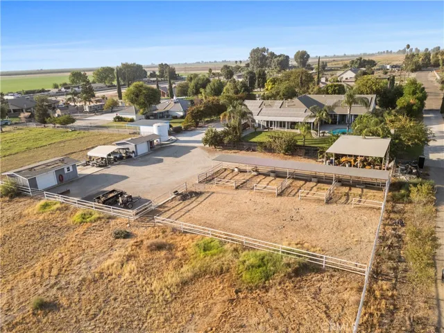 1523 Kuhio Street, Bakersfield, California 93313