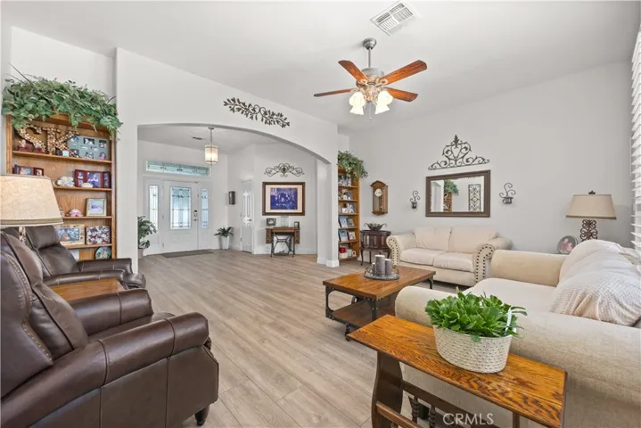 1523 Kuhio Street, Bakersfield, California 93313