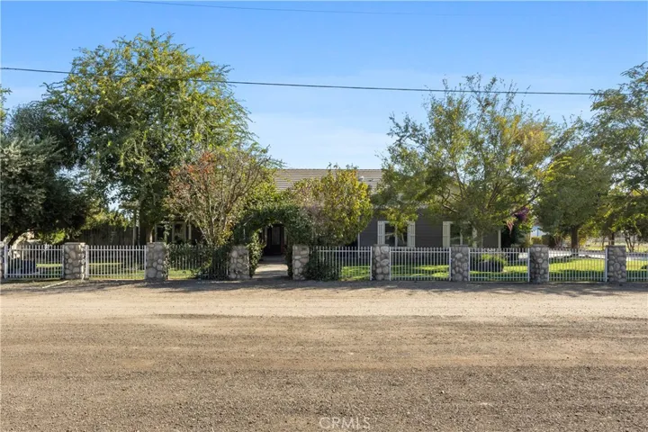 1523 Kuhio Street, Bakersfield, California 93313