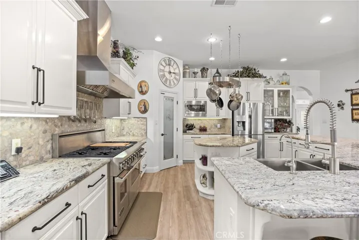 1523 Kuhio Street, Bakersfield, California 93313