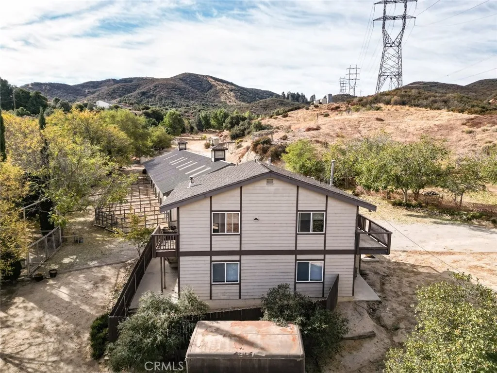 42135 San Francisquito Canyon Road, Green Valley, California 91390 home-pic-1