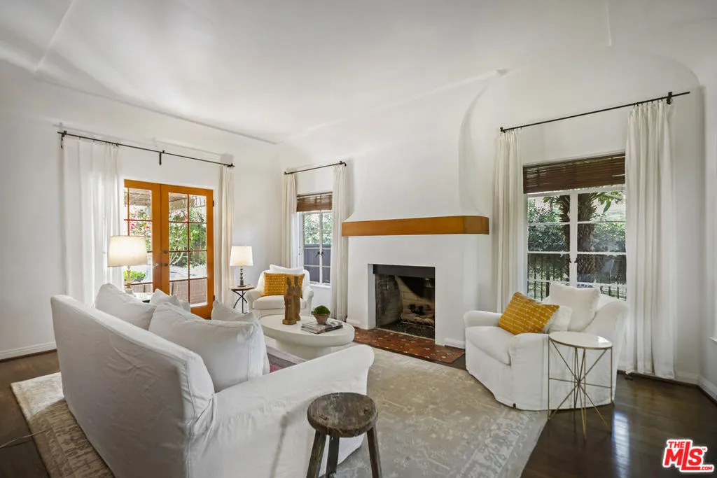 2417 Nottingham Avenue, Los Angeles, California 90027 home-pic-12