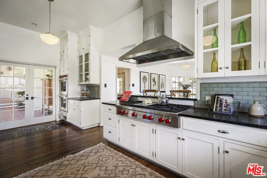 2417 Nottingham Avenue, Los Angeles, California 90027 home-pic-21