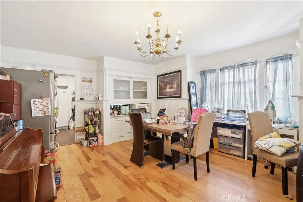 1128 N Commonwealth Avenue, Los Angeles, California 90029 home-pic-6