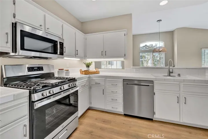 7811 E Viewrim Drive, Anaheim Hills, California 92808