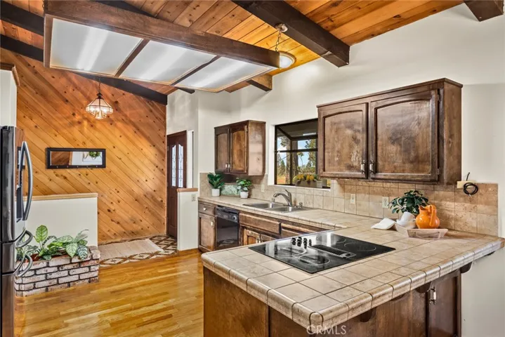 13590 S Park Drive, Magalia, California 95954