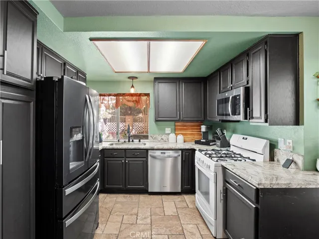 21741 Jeffers Lane, Saugus, California 91350