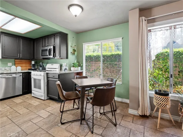 21741 Jeffers Lane, Saugus, California 91350