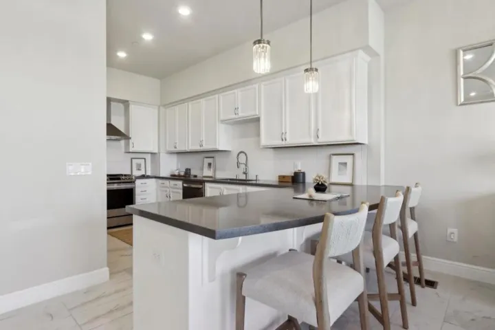 1368 El Camino Real 412, Santa Clara, California 95050