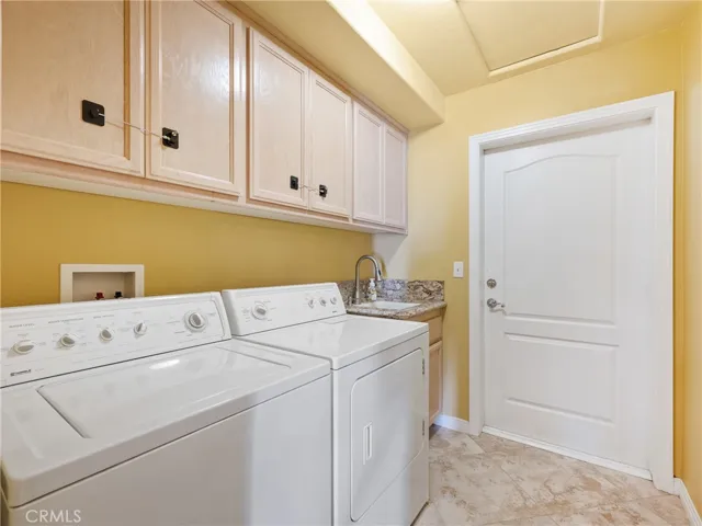 39429 Mountain View Road, Yermo, California 92398