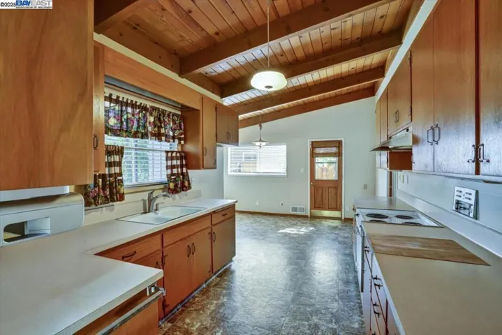 2375 Chateau Way, Livermore, California 94550