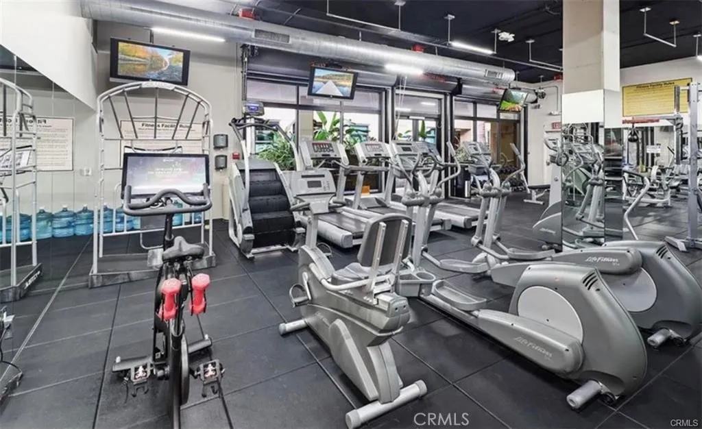 133 The Promenade N 317, Long Beach, California 90802 home-pic-23