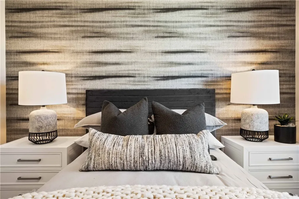 208 Siena Court, Walnut, California 91789 home-pic-19