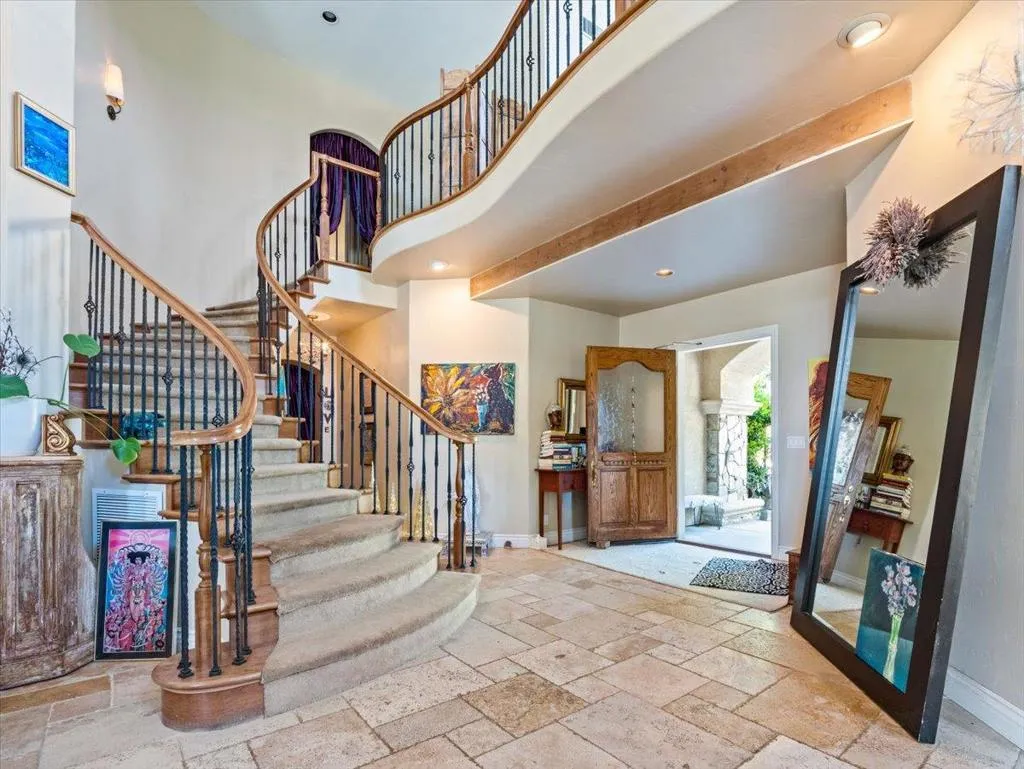 34955 Avenida La Cresta, Murrieta, California 92562 home-pic-18