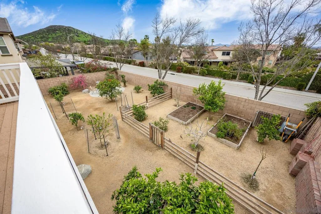 31057 Tiverton Rd, Menifee, California 92584 home-pic-2