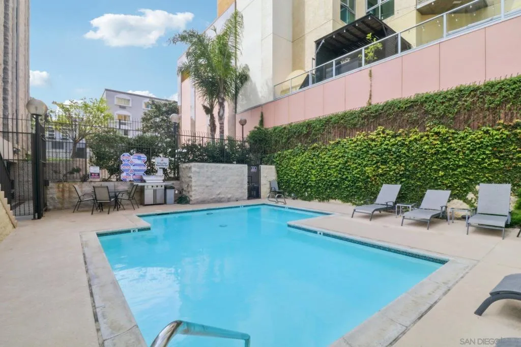 1333 8th Ave 603, San Diego, California 92101 home-pic-16