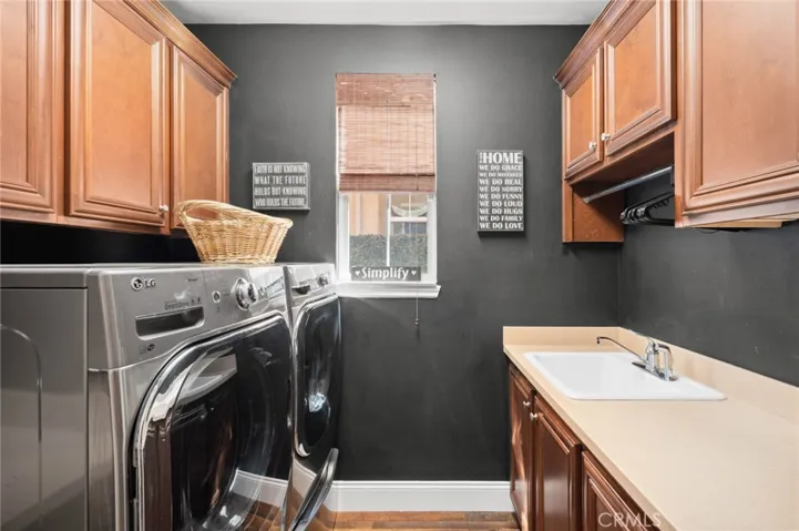 Spacious and well laid out laundry room