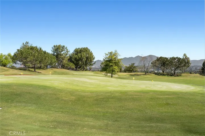 Golf course views, and this Jack Nicklaus course is literally just a few steps away