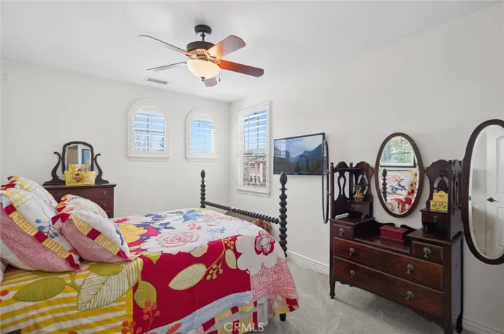 Secondary bedroom