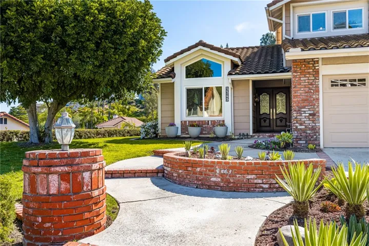 5343 E Big Sky Lane, Anaheim Hills, California 92807