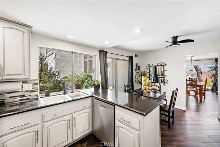 5548 E Vista Del Rio, Anaheim Hills, California 92807