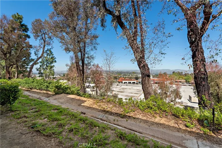 5548 E Vista Del Rio, Anaheim Hills, California 92807