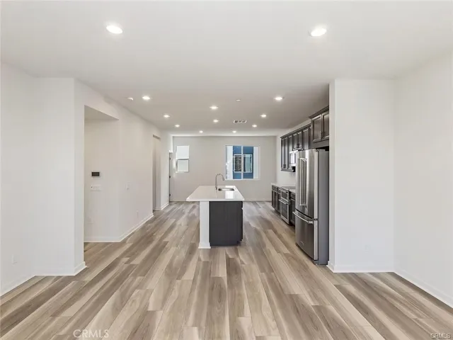 116 Citysquare, Irvine, California 92614