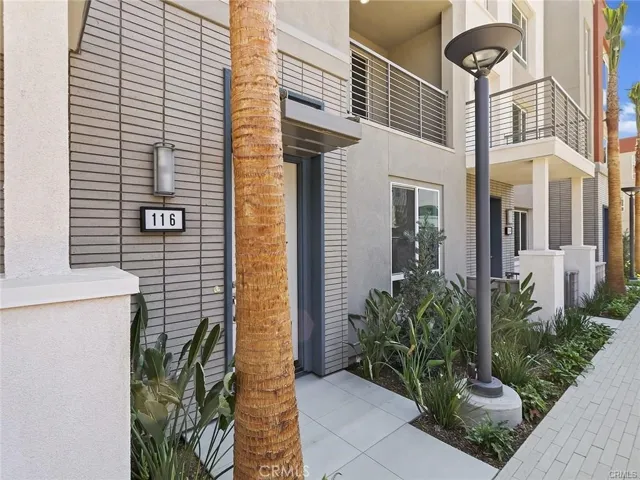 116 Citysquare, Irvine, California 92614