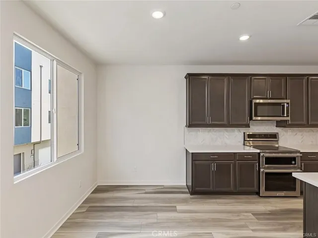116 Citysquare, Irvine, California 92614