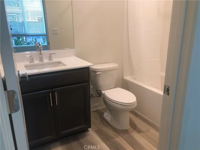 116 Citysquare, Irvine, California 92614
