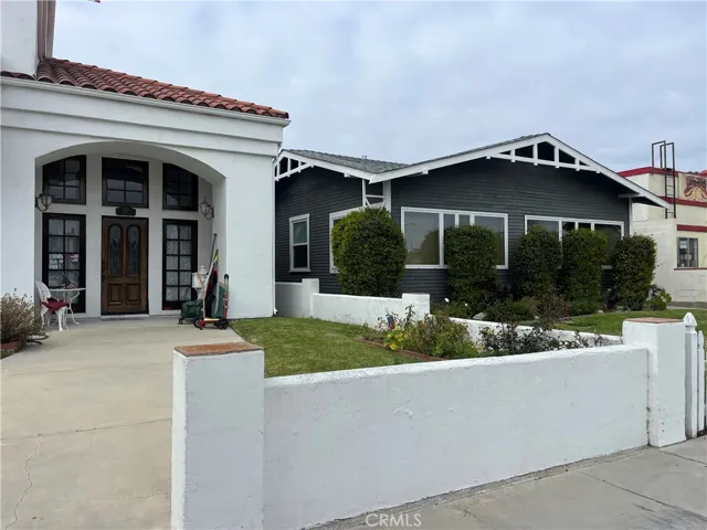 229 Avenue B, Redondo Beach, California 90277