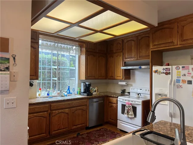 229 Avenue B, Redondo Beach, California 90277