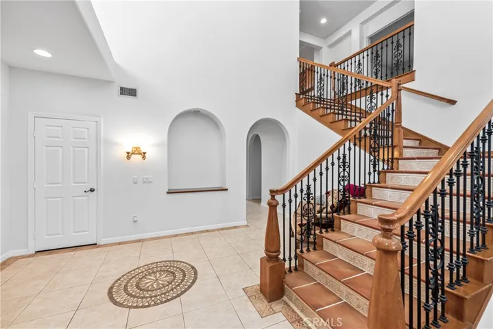 991 Clear Sky Place, Simi Valley, California 93065