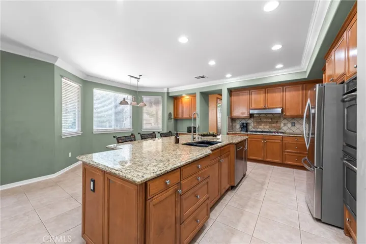 991 Clear Sky Place, Simi Valley, California 93065