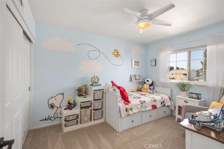 Upstairs bedroom.