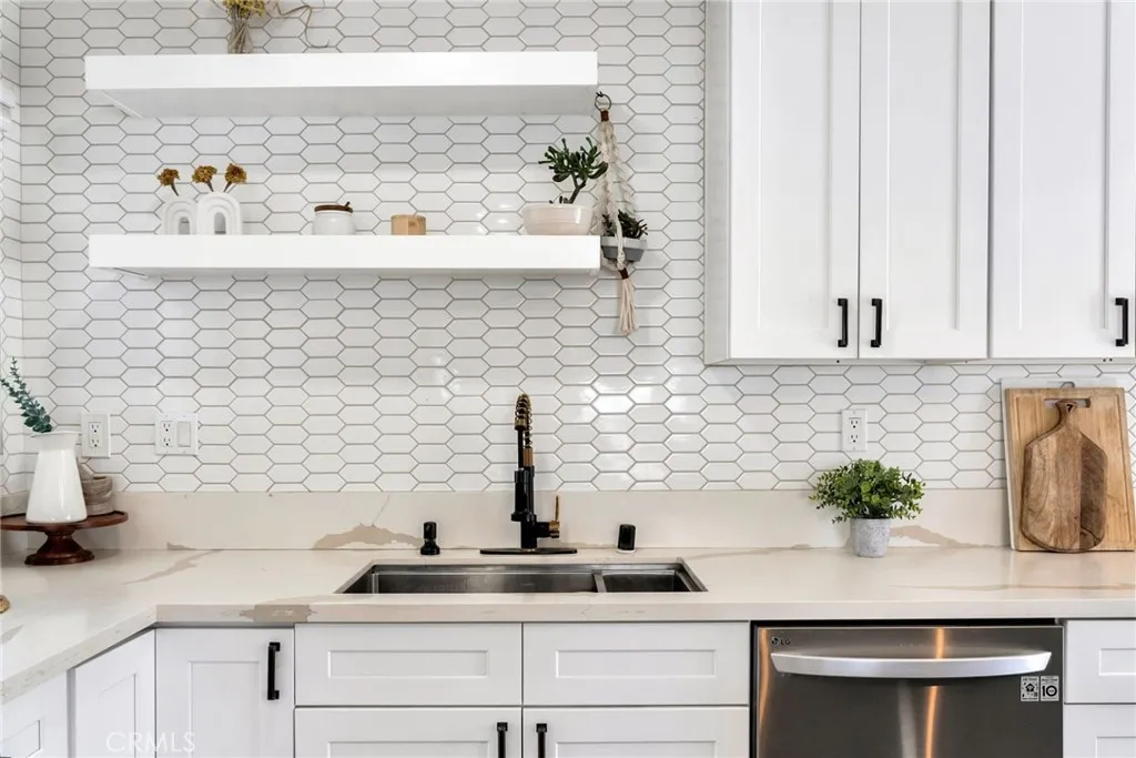 587 Traverse Drive, Costa Mesa, California 92626 home-pic-10