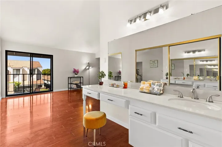 6279 Lincoln Avenue, Buena Park, California 90620