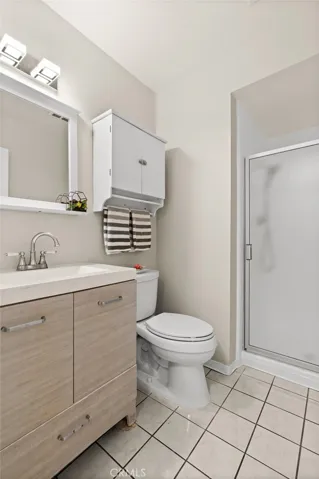 6279 Lincoln Avenue, Buena Park, California 90620