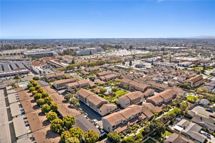 6279 Lincoln Avenue, Buena Park, California 90620