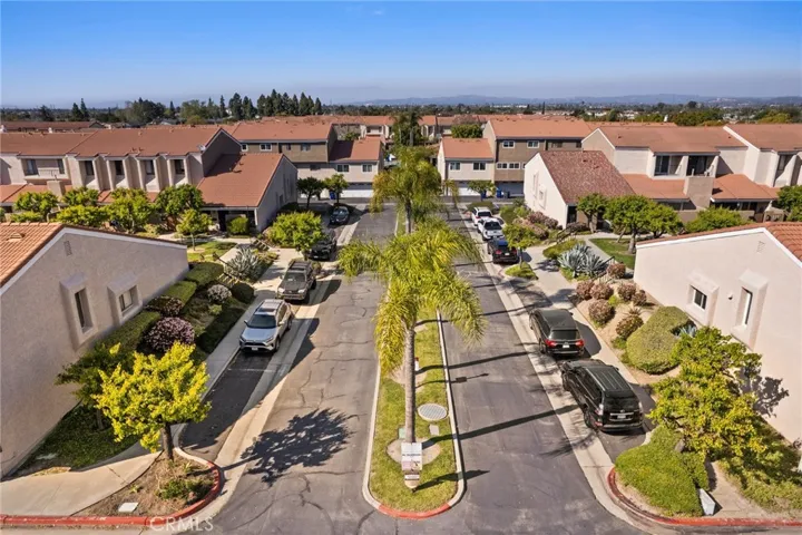 6279 Lincoln Avenue, Buena Park, California 90620