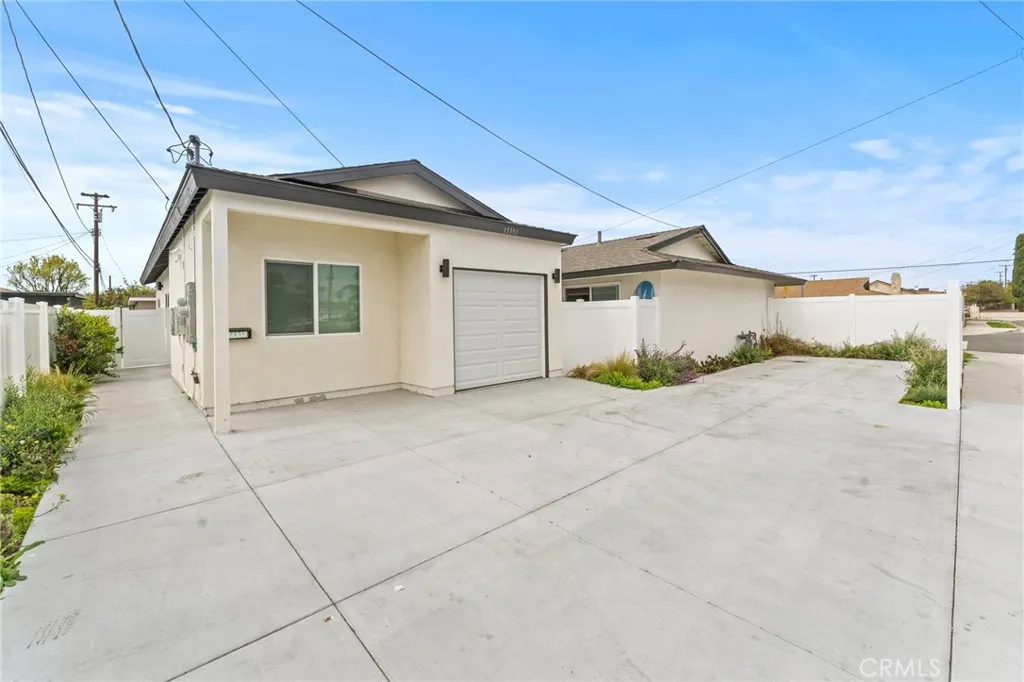 12972 Bolivar Circle, Garden Grove, California 92843 home-pic-2