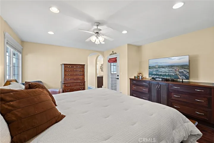 6061 Fenley Drive, Huntington Beach, California 92647