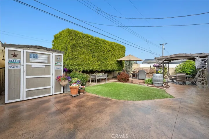 6061 Fenley Drive, Huntington Beach, California 92647