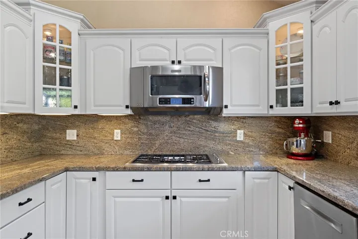 6061 Fenley Drive, Huntington Beach, California 92647