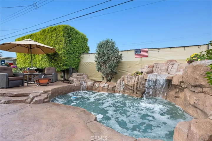 6061 Fenley Drive, Huntington Beach, California 92647