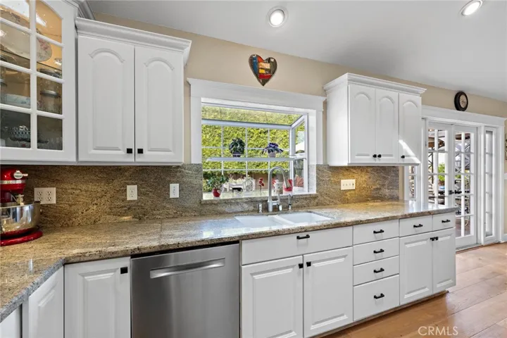 6061 Fenley Drive, Huntington Beach, California 92647